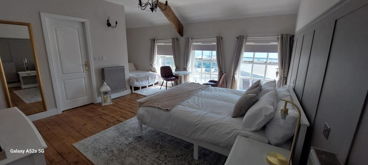 Londonderrys Bar And Hotel Seaham